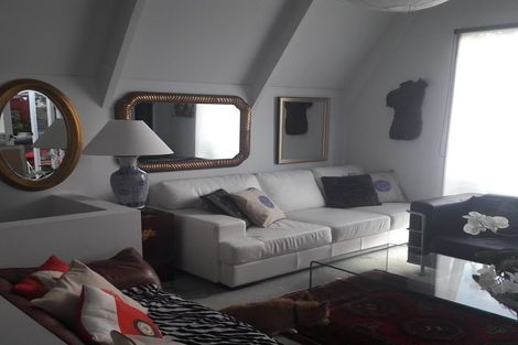 Photo of property in 2/31 Telstar Place, Beach Haven, Auckland, 0626