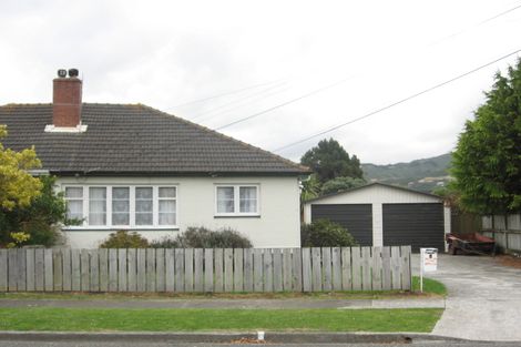 Photo of property in 1 Hobbs Grove, Epuni, Lower Hutt, 5011
