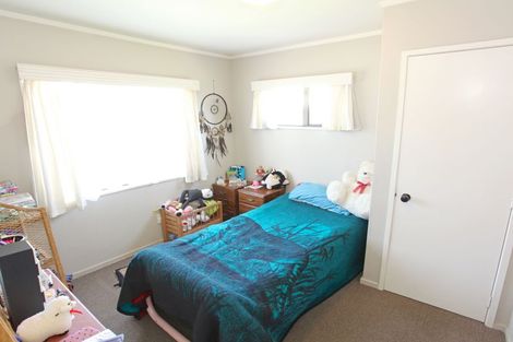 Photo of property in 50 Odlin Crescent, Nawton, Hamilton, 3200