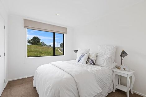 Photo of property in 27 Hewson Drive, Snells Beach, 0920