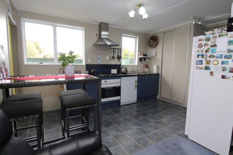 Photo of property in 16 Ruane Street, Glenavy, Waimate, 7980
