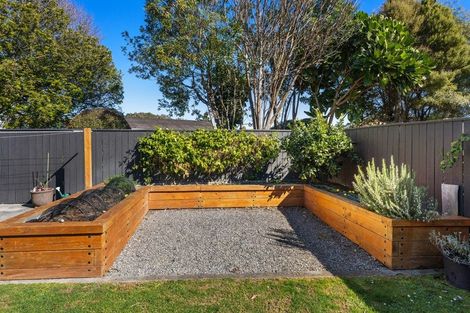 Photo of property in 21 Hurunui Street, Waikanae, 5036