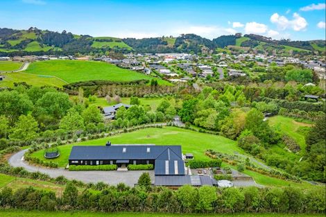 Photo of property in 7 Tamahunga Drive, Matakana, Warkworth, 0985