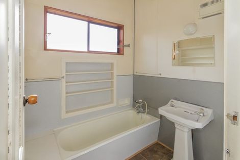 Photo of property in 8 Tweed Street, South Hill, Oamaru, 9400