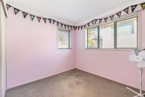 Photo of property in 238 Alec Craig Way, Gulf Harbour, Whangaparaoa, 0930