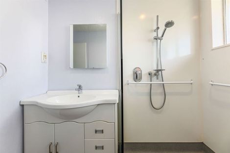 Photo of property in 1/15 Chipping Lane, Redwood, Christchurch, 8051