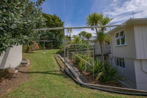 Photo of property in 27 Berghan Road, Coopers Beach, 0420