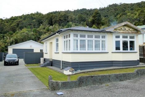 Photo of property in 17 Ashmore Avenue, Cobden, Greymouth, 7802