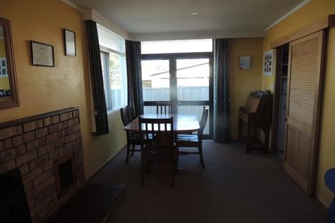 Photo of property in 2 Cornwall Road, Taradale, Napier, 4112