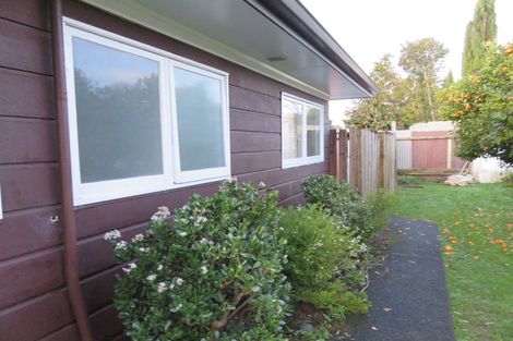 Photo of property in 2/39 Buckingham Crescent, Manukau, Auckland, 2025