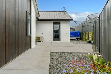 Photo of property in 2 Shea Lane, Pyes Pa, Tauranga, 3112