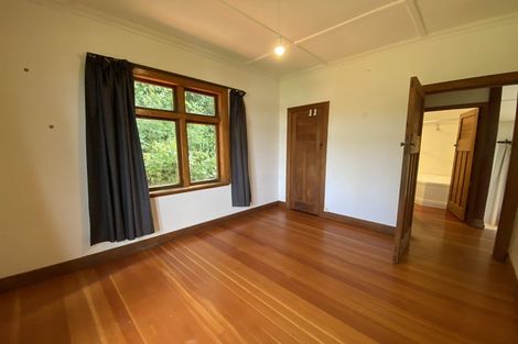 Photo of property in 27 Mariri Road, Kelburn, Wellington, 6012