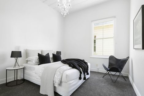 Photo of property in 53 Esplanade Road, Mount Eden, Auckland, 1024
