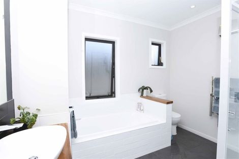 Photo of property in 230 Chelmsford Street, Waverley, Invercargill, 9810