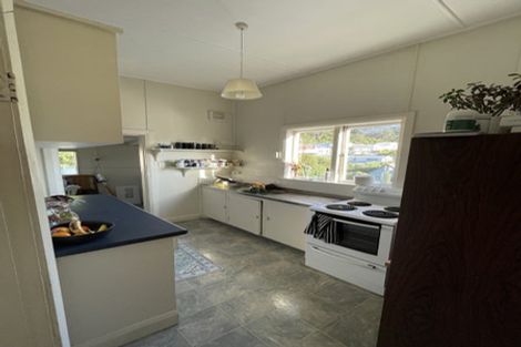 Photo of property in 77 Austin Street, Mount Victoria, Wellington, 6011