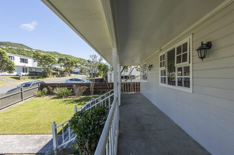 Photo of property in 42 John Sims Drive, Broadmeadows, Wellington, 6035