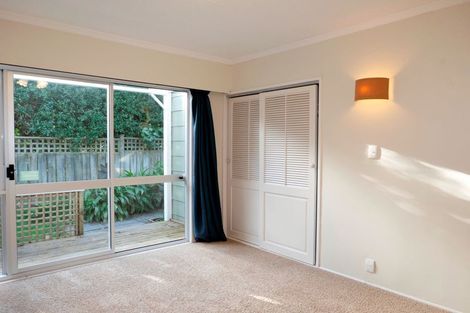 Photo of property in 136 Ruapehu Street, Paraparaumu, 5032
