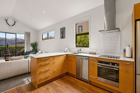 Photo of property in 5 Glenelg Lane, Jacks Point, 9371