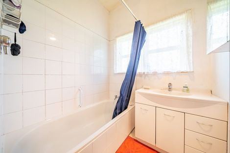 Photo of property in 5 Elizabeth Avenue, Heretaunga, Upper Hutt, 5018