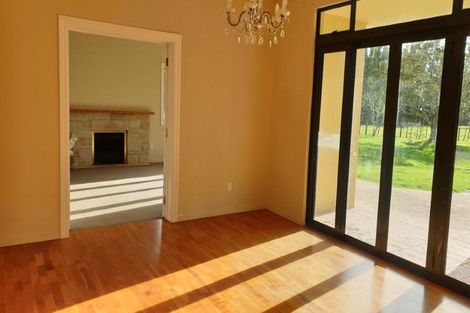 Photo of property in 165 Pine Valley Road, Dairy Flat, Silverdale, 0992