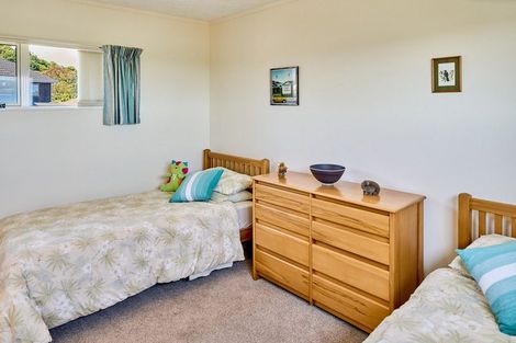 Photo of property in 4 Tombane Terrace, Papakowhai, Porirua, 5024