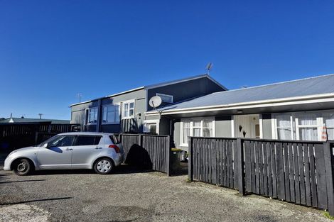 Photo of property in 77 Gladstone Street, Hawera, 4610