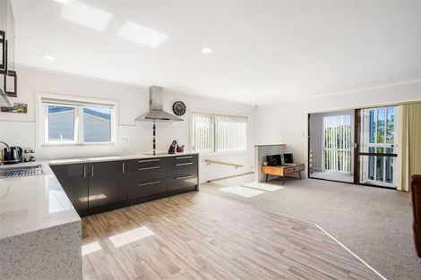 Photo of property in 62 Brian Crescent, Stanmore Bay, Whangaparaoa, 0932