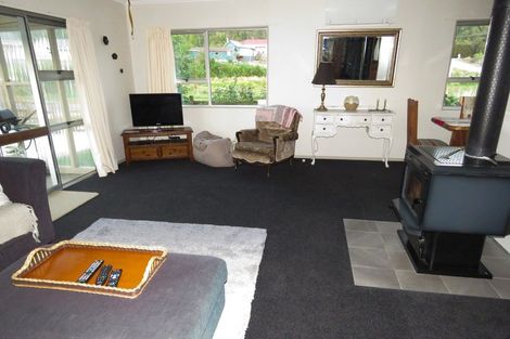 Photo of property in 2 Walsh Street, Reefton, 7830