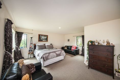 Photo of property in 7 The Oaks, Awapuni, Palmerston North, 4412