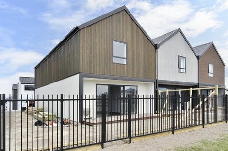 Photo of property in 1b Malaga Crescent, Harewood, Christchurch, 8051