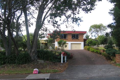 Photo of property in 1 Moore Street, Hillcrest, Auckland, 0627