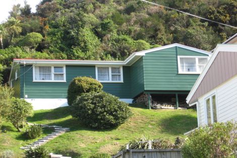Photo of property in 133 Parkvale Road, Karori, Wellington, 6012