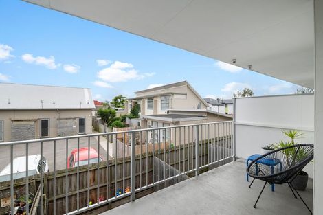 Photo of property in 10/20 Stanmore Road, Phillipstown, Christchurch, 8011