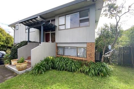 Photo of property in 859 Beach Road, Waiake, Auckland, 0630