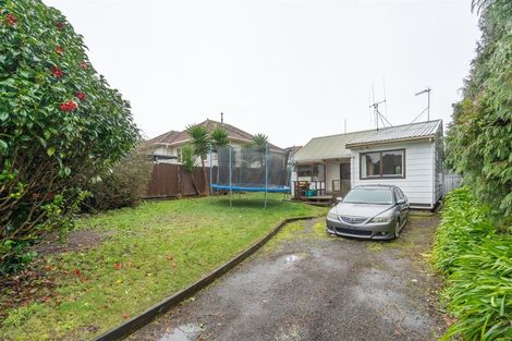 Photo of property in 1 Dalgliesh Avenue, Forest Lake, Hamilton, 3200