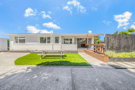 Photo of property in 8 Otaki Place, North New Brighton, Christchurch, 8083