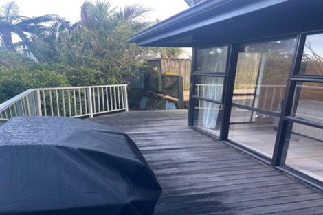 Photo of property in 2/166 Rangatira Road, Beach Haven, Auckland, 0626
