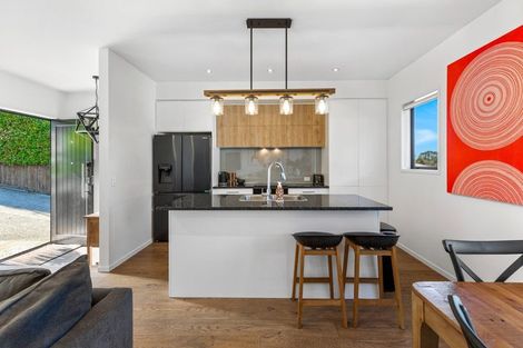 Photo of property in 24 Edgerton Road, Te Atatu Peninsula, Auckland, 0610