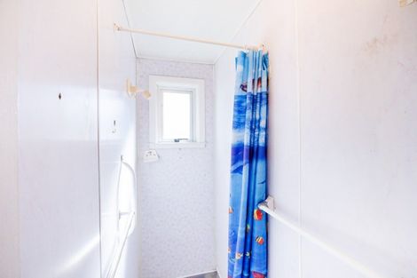 Photo of property in 12 Beach Street, Tangimoana, 4822