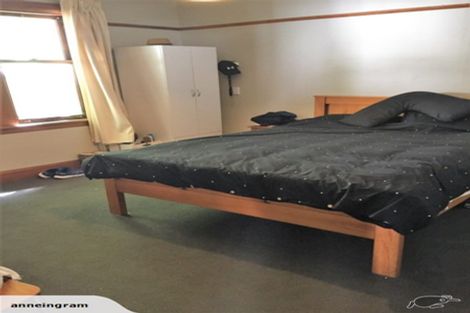 Photo of property in 23 Severn Street, Island Bay, Wellington, 6023