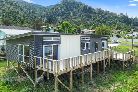Photo of property in 10 Burgess Street, Te Aroha, 3320