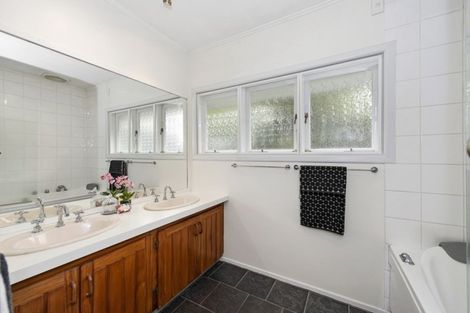 Photo of property in 527 River Road, Fairfield, Hamilton, 3214