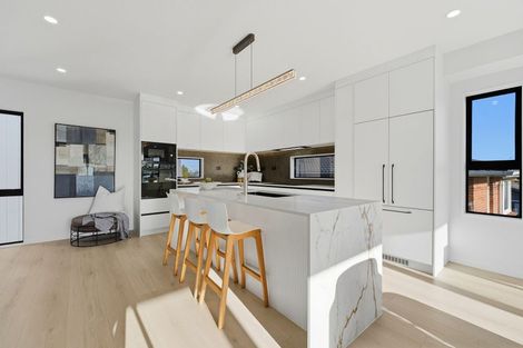 Photo of property in 8a Stanley Avenue, Milford, Auckland, 0620