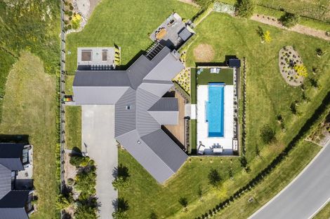 Photo of property in 14 Kingsdowne Drive, West Melton, 7618