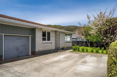 Photo of property in 9a Heather Grove, Fairfield, Lower Hutt, 5011