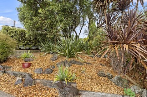 Photo of property in 31 Robbies Road, Shelly Park, Auckland, 2014