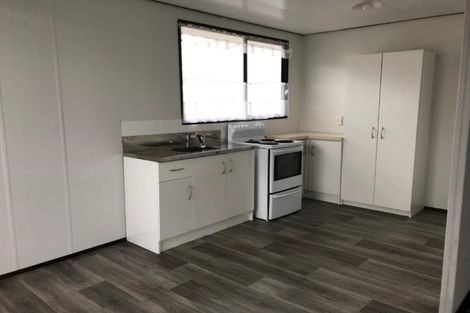 Photo of property in 2 Sequoia Place, Pukete, Hamilton, 3200