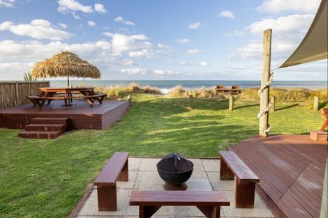 Photo of property in 65 Pukehina Parade, Pukehina, Te Puke, 3189