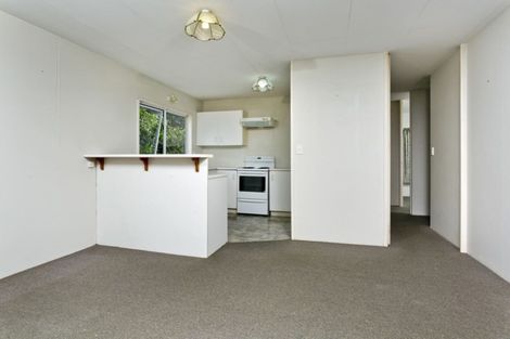 Photo of property in 2/15 Sunhaven Avenue, Glenfield, Auckland, 0629
