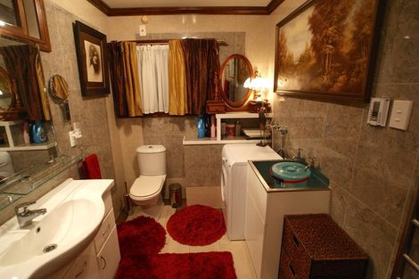 Photo of property in 24 Penryn Drive, Camborne, Porirua, 5026